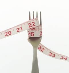 Iti numeri caloriile sau iti urmaresti greutatea?
